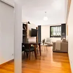 Апарт-готель Limehome Rua Eca De Queiroz