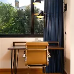 Hotel apartamentowy Limehome Rua Eca De Queiroz 4*