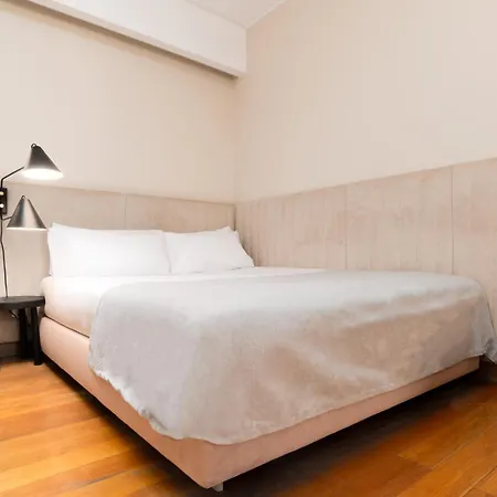 アパートホテル Limehome Rua Eca De Queiroz 4*