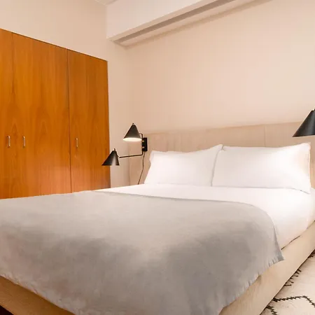 Limehome Rua Eca De Queiroz Lägenhetshotell 4*