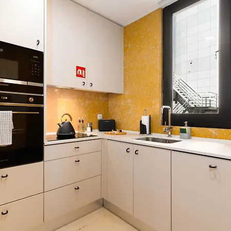 Limehome Rua Eca De Queiroz アパートホテル 4*