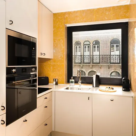 アパートホテル Limehome Rua Eca De Queiroz 4*