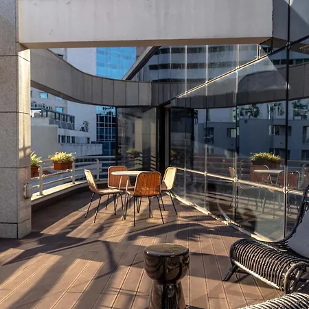 アパートホテル Limehome Rua Eca De Queiroz 4*