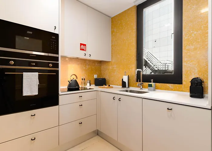 Limehome Rua Eca De Queiroz Aparthotel 4*