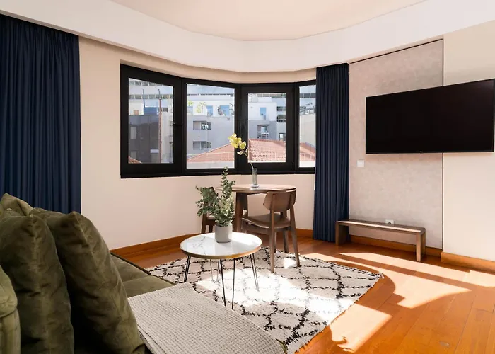 Aparthotel Limehome Rua Eca De Queiroz