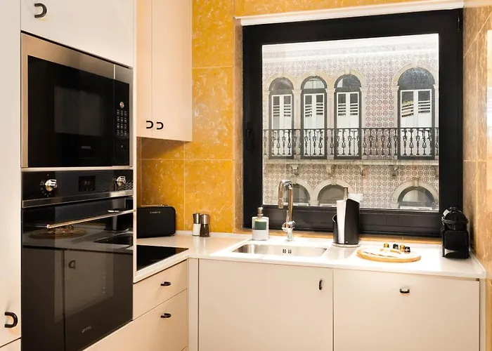 Aparthotel Limehome Rua Eca De Queiroz 4*